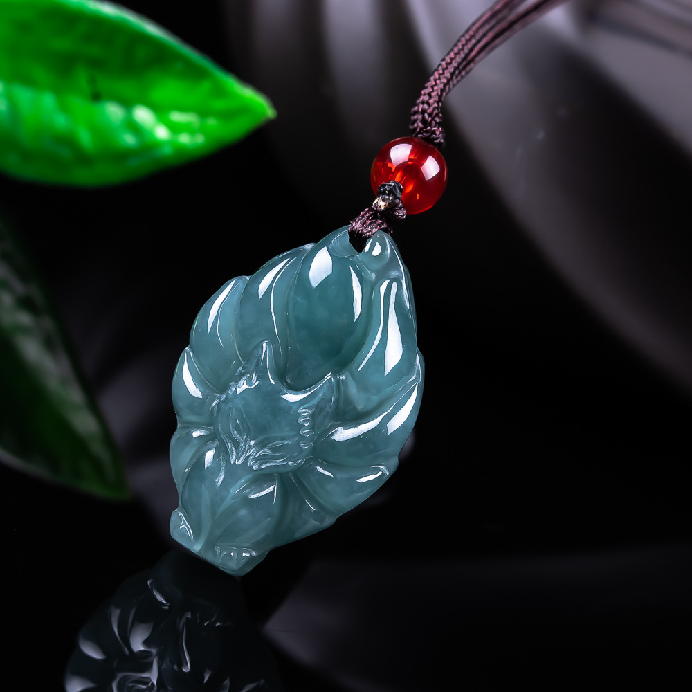 Woman Accessory - Natural Burmese Jadeite Fox Pendant Necklace
