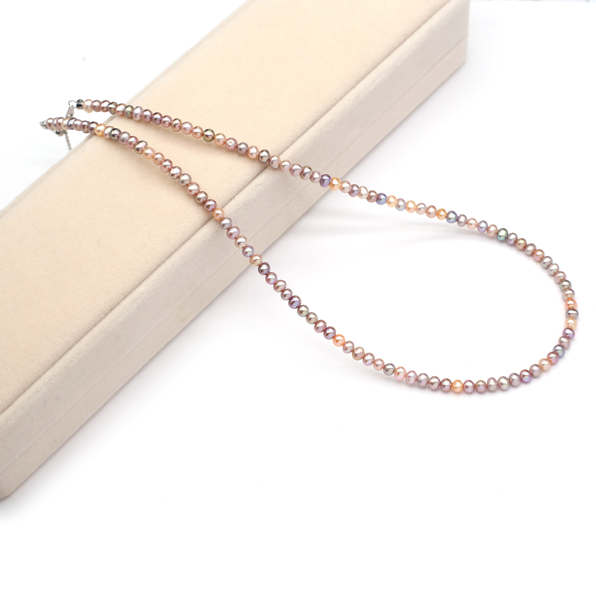 Woman Accessory - Real Natural Freshwater Pearl Necklace 3-4mm