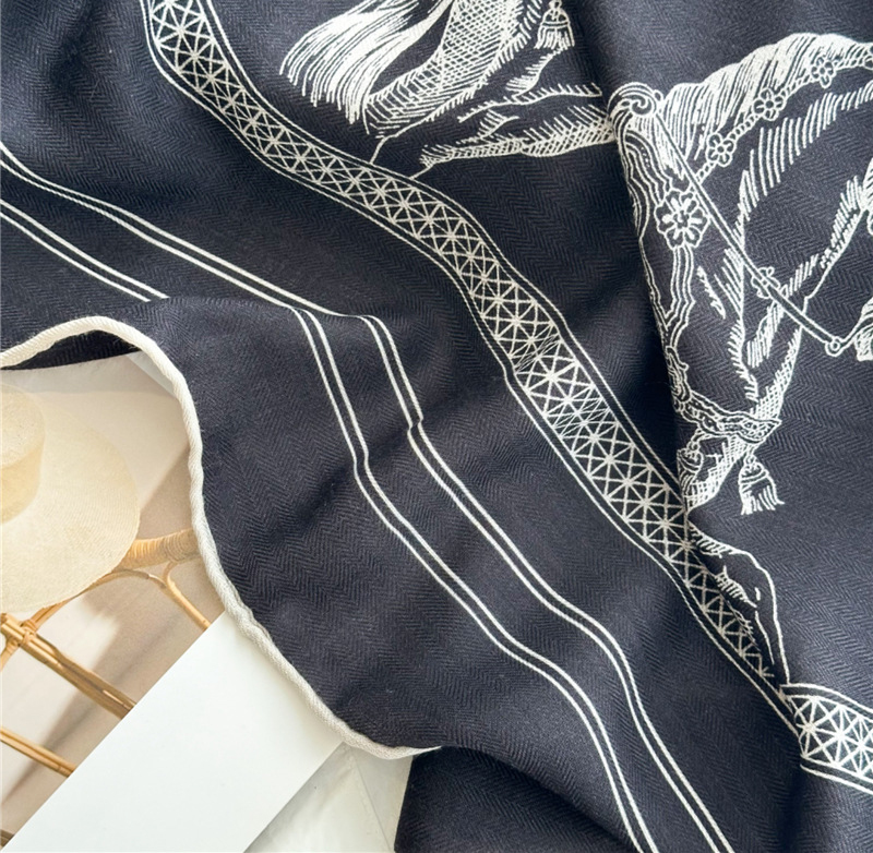 Black Horse Wool Silk Blend Sc - Accessories Brand For Women ulasan dan harga